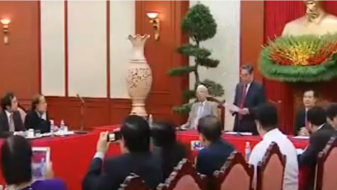 Đ/c Lê Hồng Anh – Ủy viên Bộ Chính trị, Thường trực Ban Bí thư tiếp Đoàn đại biểu của Hiệp hội DNNVV Việt Nam