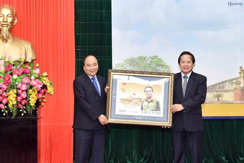 Thủ tướng ký phát hành bộ tem đặc biệt “Đại tướng Võ Nguyên Giáp'