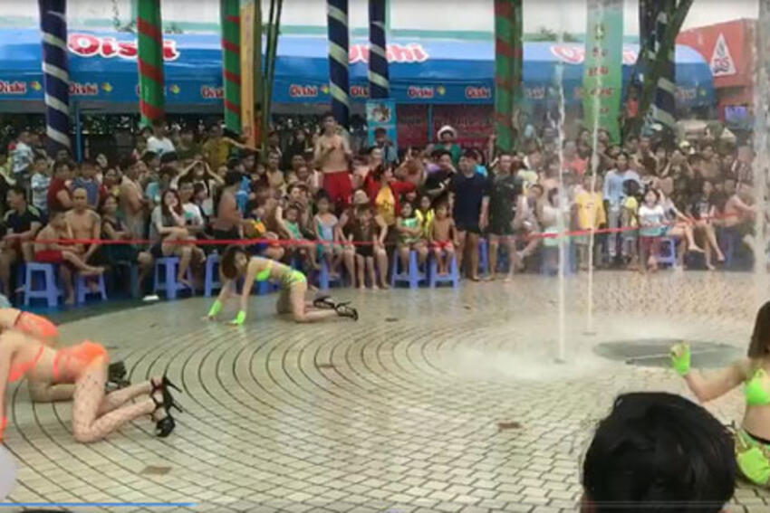 Cục Biểu diễn "vào cuộc" vụ vũ công mặc bikini, nhảy phản cảm ở Đầm Sen