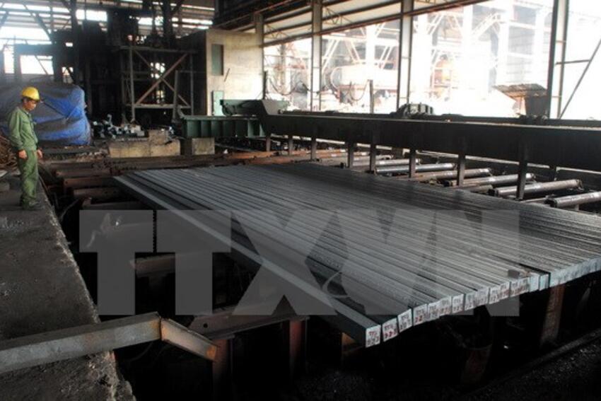 Tôn, thép Việt Nam đối mặt với nguy cơ từ tranh chấp thương mại