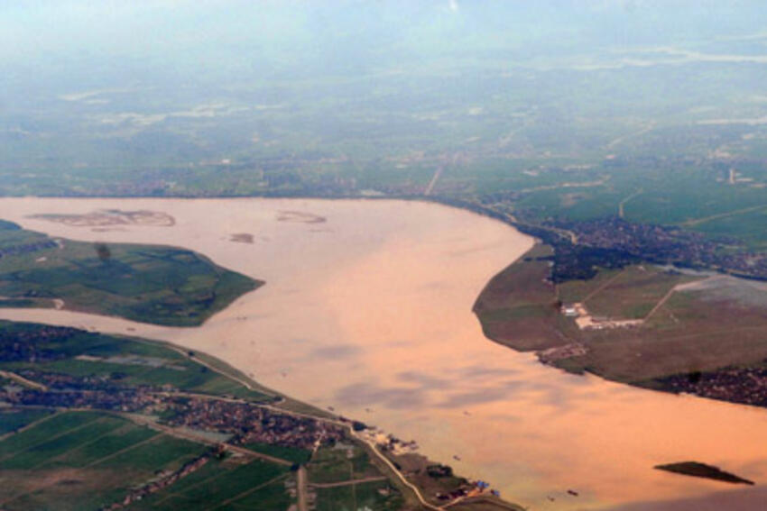 Dự án tỷ đô dọc sông Hồng: Đừng để "nhộng" thành "sâu"