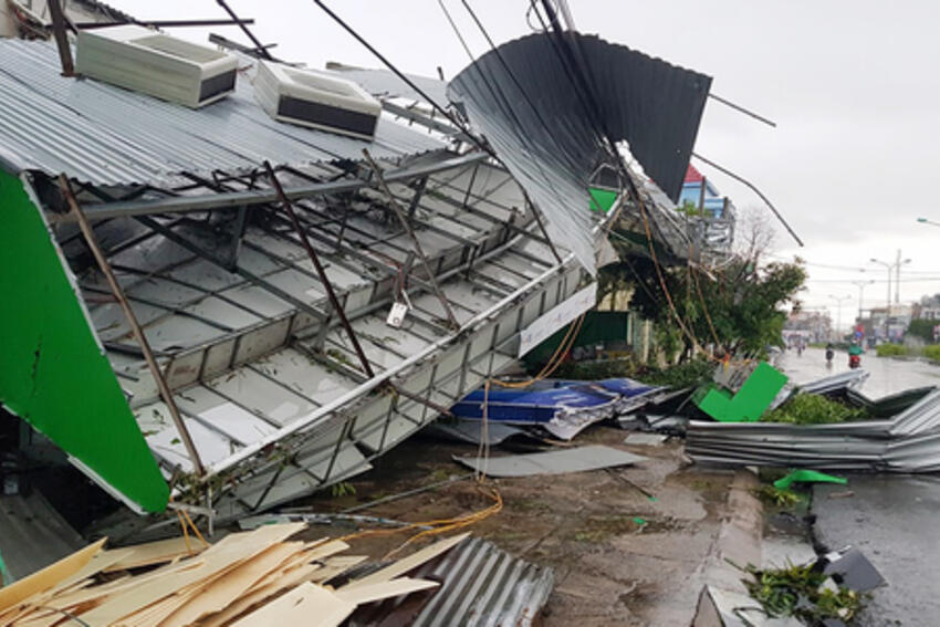 Putin chỉ đạo viện trợ Việt Nam 5 triệu USD sau bão Damrey