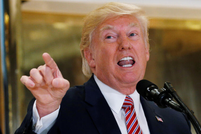 Loạt động thái cứng rắn của Tổng thống Trump trong ngày đầu năm mới