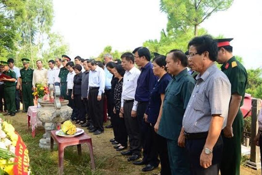 103 cây hoa ban Điện Biên về bên mộ Đại tướng