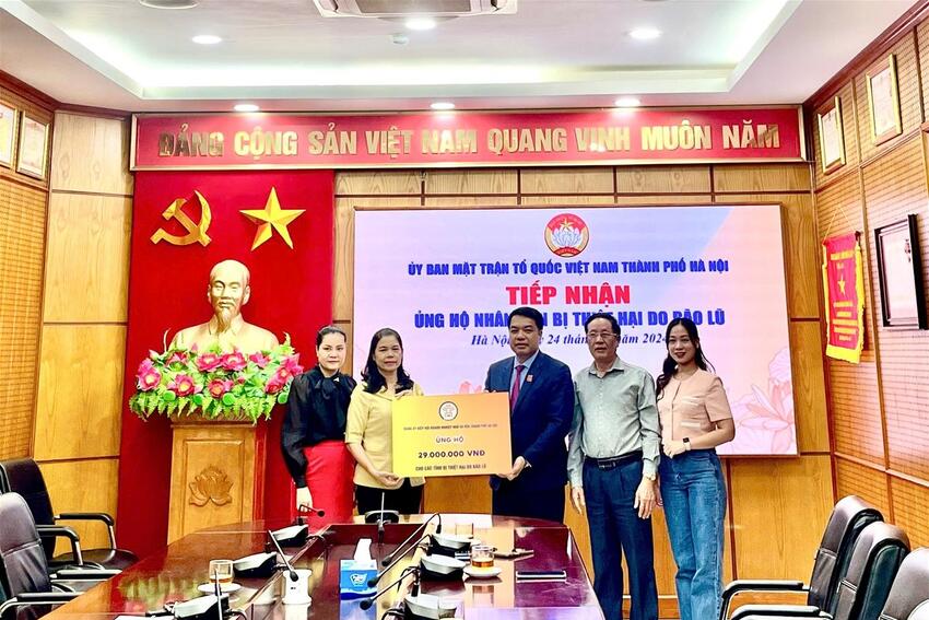 HANOISME: trao ủng hộ chương trình an sinh xã hội thông qua MTTQ Việt Nam thành phố Hà Nội