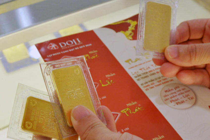 Giá vàng hôm nay 6/2: Ngày vía Thần tài, vàng tăng vượt đỉnh