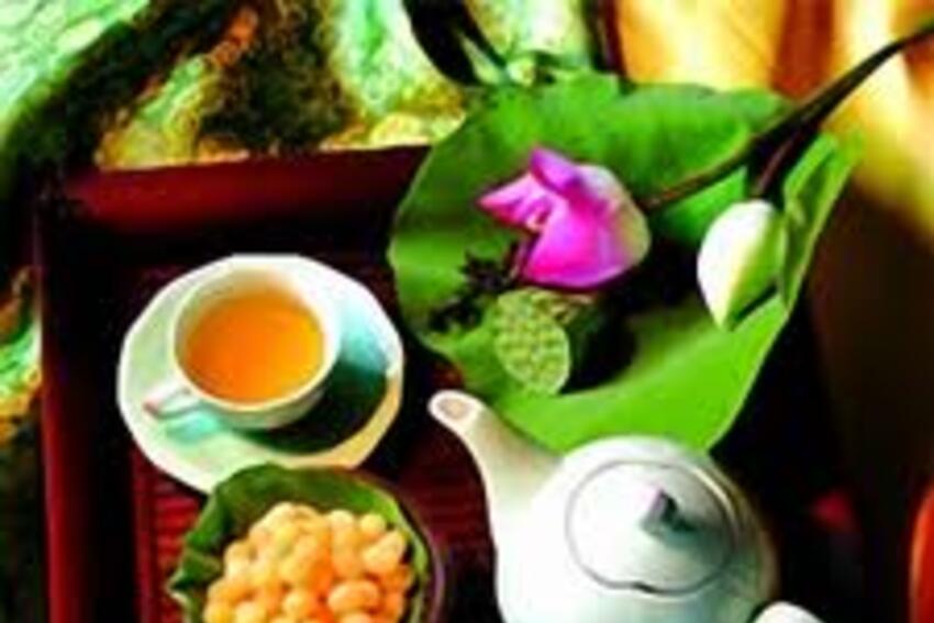 Trà sen Hồ Tây- đỉnh cao nghệ thuật ẩm thực Hà Nội