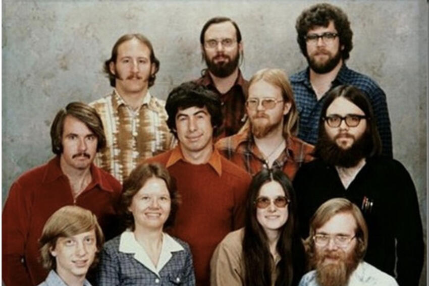 Bill Gates nói gì với nhân viên trong ngày Microsoft tròn 40 tuổi?