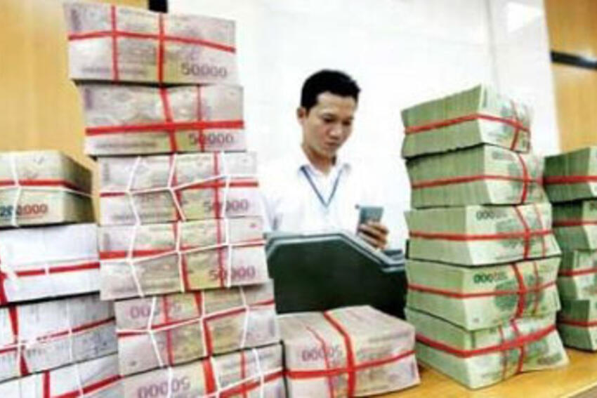 Ngân hàng cấp tập cho vay tiêu dùng sát Tết