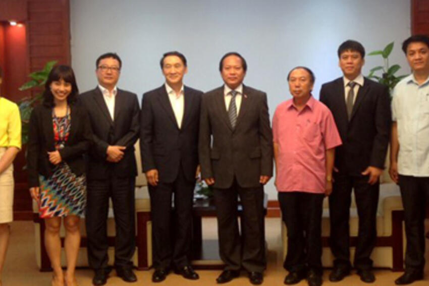 Samsung: "Sẽ luôn đối thoại cởi mở với báo chí"