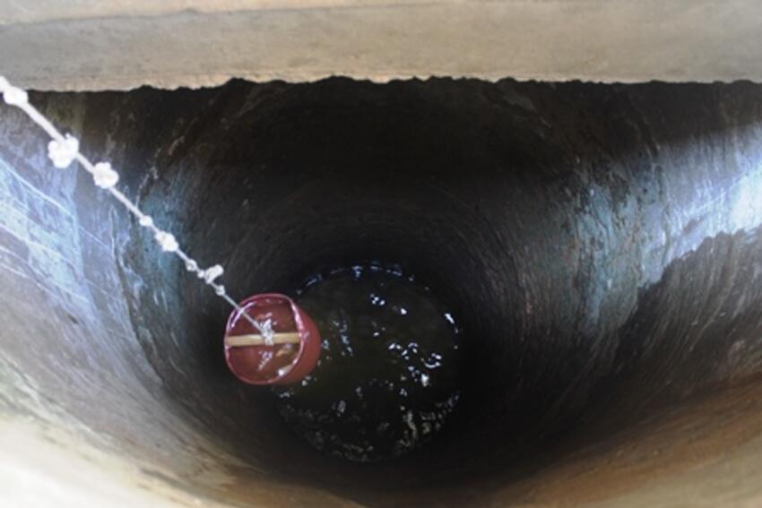 Bến Tre:  Giếng cổ không bao giờ cạn dù trong mùa hạn, mặn khủng khiếp