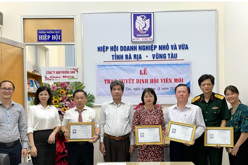 Bà Rịa – Vũng Tàu: Hiệp hội DNNVV kết nạp hội viên mới