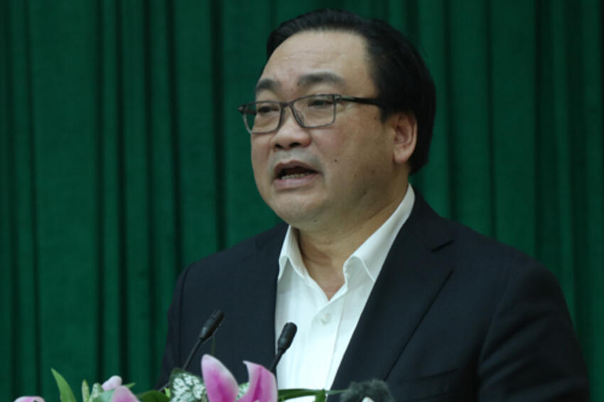 Bí thư Hà Nội chỉ đạo truy trách nhiệm việc lát đá vỉa hè