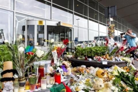 Malaysia declares national day of mourning for MH17 victims