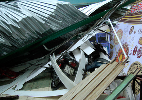 Miền Trung, tan hoang, bão Miền Trung, tan hoang, bão