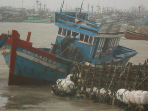 Miền Trung, tan hoang, bão Miền Trung, tan hoang, bão