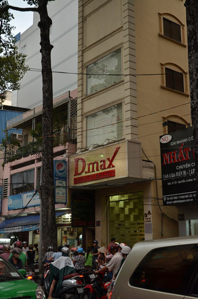 Đột kích, quán karaoke, kiều nữ, tiếp khách Đột kích, quán karaoke, kiều nữ, tiếp khách