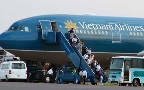 Tết sớm,hàng không, nhà xe, Tết 2014. Tết sớm,hàng không, nhà xe, Tết 2014.