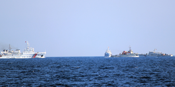 Trung Quốc; TQ; giàn khoan; ngư dân; Hoàng Sa; vòi rồng; tấn công; kiểm ngư; cảnh sát biển Trung Quốc; TQ; giàn khoan; ngư dân; Hoàng Sa; vòi rồng; tấn công; kiểm ngư; cảnh sát biển