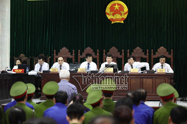 bầu Kiên, xét xử, tuyên án, trốn thuế, lừa đảo, Ngân hàng Á Châu ACB bầu Kiên, xét xử, tuyên án, trốn thuế, lừa đảo, Ngân hàng Á Châu ACB