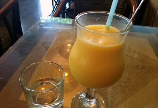 hoa-quả, thối, dập-nát, chợ, nhặt, mua, sinh-tố, quán-cà-phê, nước-ép, trái-câu, Long-Biên hoa-quả, thối, dập-nát, chợ, nhặt, mua, sinh-tố, quán-cà-phê, nước-ép, trái-câu, Long-Biên