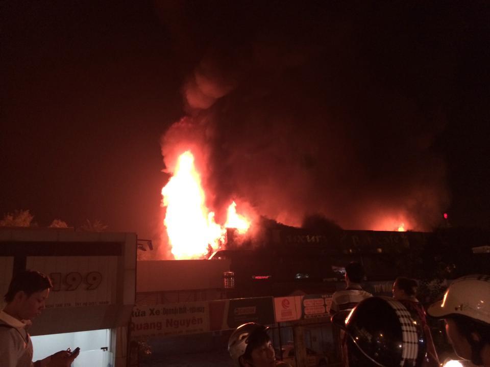 cháy, quán bar, Yên Phụ, Hà Nội