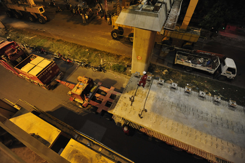 nửa đêm, lắp đặt, cẩu trục, đường sắt trên cao, Cát Linh - Hà Đông nửa đêm, lắp đặt, cẩu trục, đường sắt trên cao, Cát Linh - Hà Đông