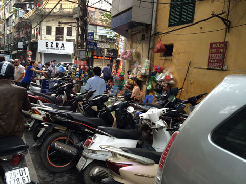 thần tài, vàng, chen lấn thần tài, vàng, chen lấn