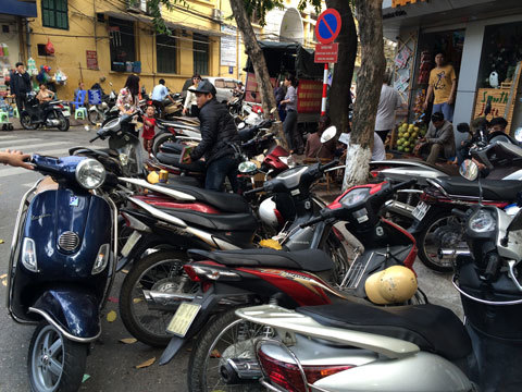 thần tài, vàng, chen lấn thần tài, vàng, chen lấn