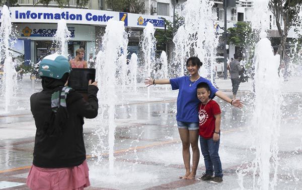 30.4, giải phóng, Sài Gòn, TPHCM, phố đi bộ, Nguyễn Huệ 30.4, giải phóng, Sài Gòn, TPHCM, phố đi bộ, Nguyễn Huệ