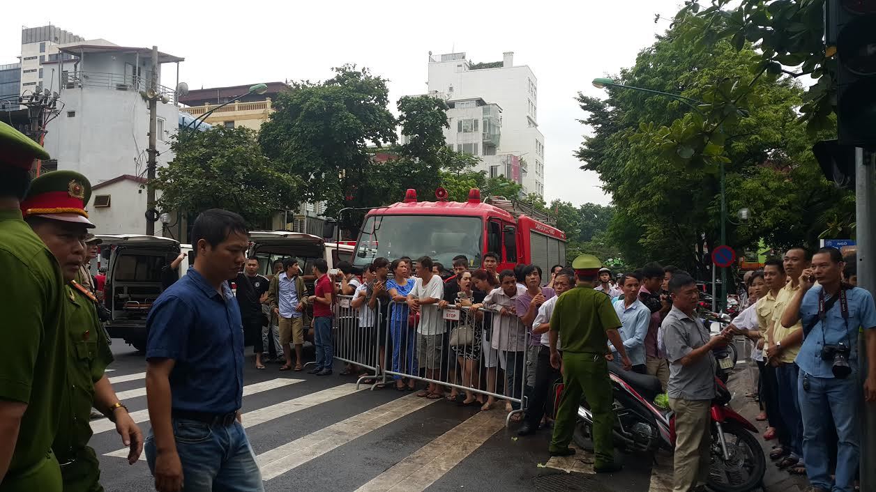 {keywords} {keywords}