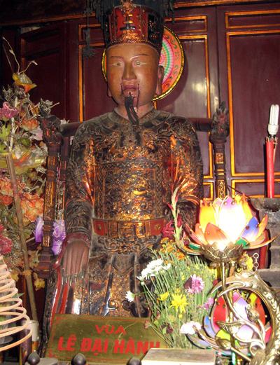 chuyen-ve-hoang-hau-hai-trieu-duong-van-nga-2