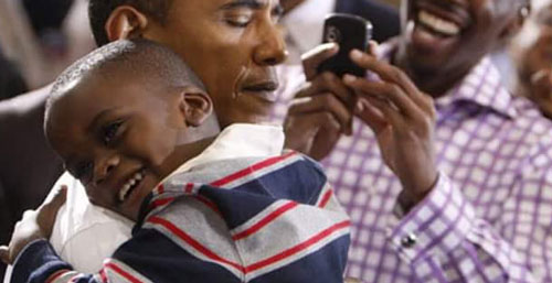 obama-vut-bo-moi-quyen-luc-khi-choi-dua-voi-tre-em-11