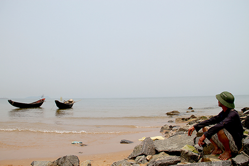 gan-300000-nguoi-bi-anh-huong-vi-ca-chet-o-mien-trung