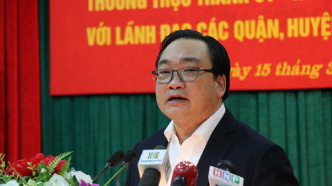 Hoàng Trung Hải, Bí thư Hà Nội, lấn chiếm vỉa hè, dẹp vỉa hè, Nguyễn Đức Chung, Chủ tịch Hà Nội Hoàng Trung Hải, Bí thư Hà Nội, lấn chiếm vỉa hè, dẹp vỉa hè, Nguyễn Đức Chung, Chủ tịch Hà Nội