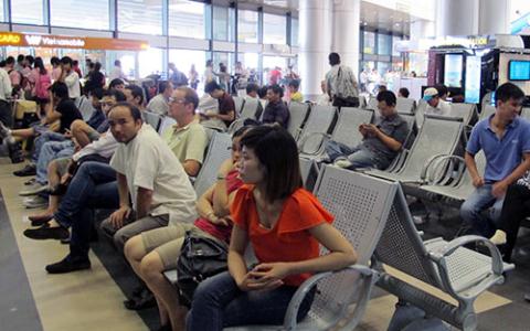 Trước việc các chuyến bay liên tục bị hoãn, đổi, đồn khiến các
