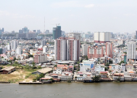 Thị trường TP HCM đang ế hơn 28.000 căn hộ. Ảnh: Vũ Lê