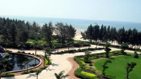 Sân golf Vĩnh Thuận chạy dài 3km dọc bãi biển có thể là một bãi đổ bộ lí tưởng