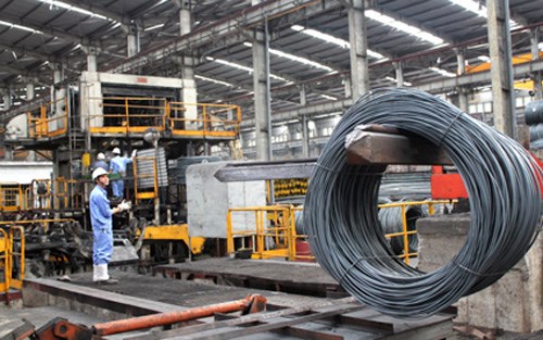 Nhiều doanh nghiệp thép Việt đang đổi mới công nghệ, áp dụng các công nghệ tiên tiến vào sản xuất để đáp ứng chất lượng cho các thị trường xuất khẩu khó tính. (Ảnh: TL)