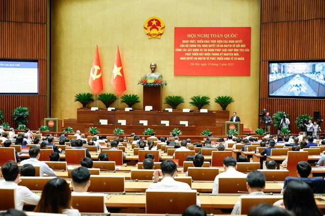 TỔNG THUẬT: HỘI NGHỊ TOÀN QUỐC TRIỂN KHAI NGHỊ QUYẾT 66-NQ/TW VÀ NGHỊ QUYẾT 68-NQ/TW CỦA BỘ CHÍNH TRỊ- Ảnh 11.