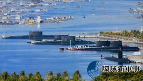 Trung Quốc hiện đang dọn dẹp các công trình có yếu tố nước ngoài ở quanh các cơ sở quân sự (Ảnh: Căn cứ tàu ngầm Trung Quốc ở vịnh Á Long - Tam Á - Hải Nam)