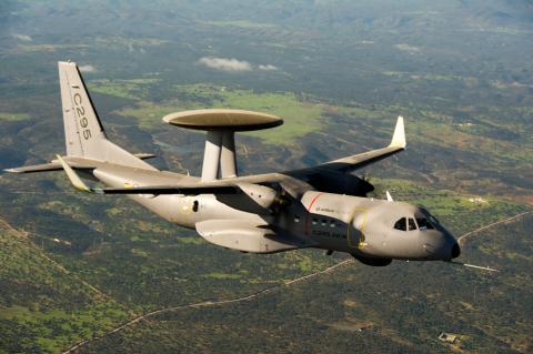 Máy bay giám sát và cảnh báo sớm trên không C-295 AEW.